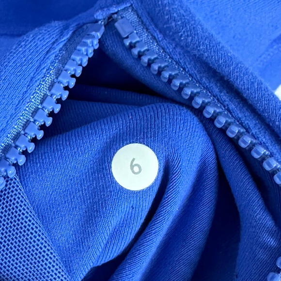 Lululemon Define Jacket Blue Size Running Full Zipper Thumbholes Pockets Yoga - Picture 11 of 13
